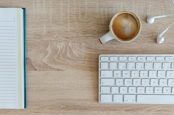 Free Photo of lifestyle, office, desk