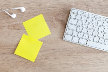 Free Photo of lifestyle, office, desk