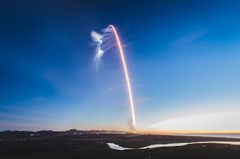 Free Photo of light trail, rocket, landscape