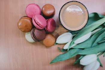 Free Photo of macaroons, coffee, dessert