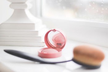 Free Photo of makeup, brush, beauty