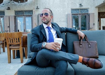 Free Photo of man, sunglasses, waiting