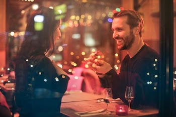 Free Photo of man, woman, proposal