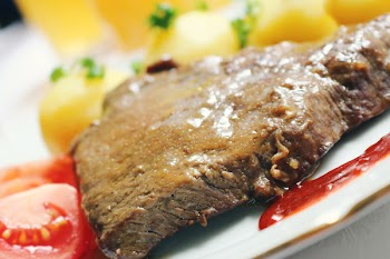 Free Photo of meat, roast beef, gravy