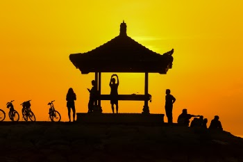 Free Photo of men, women, people