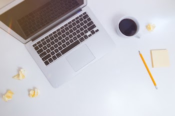 Free Photo of minimal, white, macbook