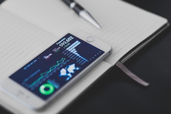 Free Photo of mobile, smartphone, analytics