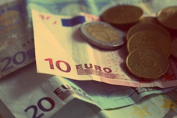 Free Photo of money, euros, banknotes