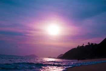 Free Photo of moon, sky, sea