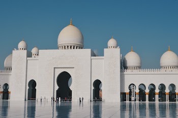 Free Photo of mosque, people, woman