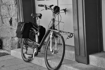 Free Photo of mountain bike, bicycle, steps