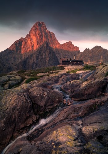 Free Photo of mountain, house, chimnea