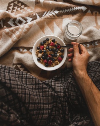Free Photo of oatmeal, fruits, breakfast
