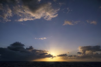 Free Photo of ocean, sunset, coulds