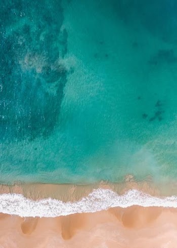 Free Photo of overhead, drone, beach