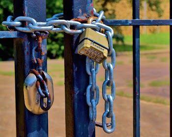 Free Photo of padlock, gate, chain