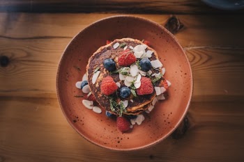 Free Photo of pancake, raspberry, blueberry