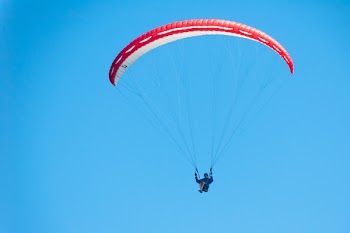 Free Photo of paraglide, blue sky, fly