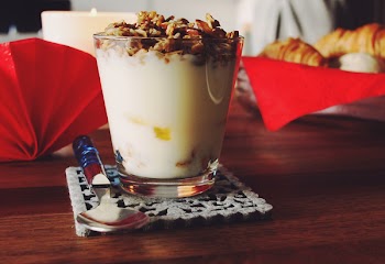 Free Photo of parfait, yogurt, granola