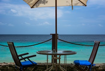 Free Photo of patio, chairs, table