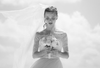 Free Photo of people, woman, black and white