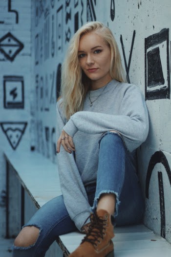 Free Photo of people, woman, fashion