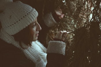 Free Photo of people, woman, peek