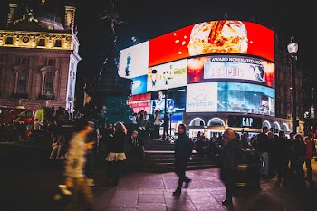 Free Photo of Piccadilly Circus, people, crowd