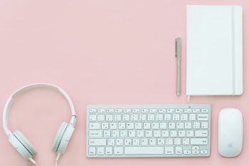 Free Photo of pink, lifestyle, headphones