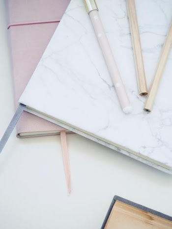 Free Photo of pink, white notepad, pen
