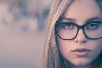 Free Photo of portrait, girl, glasses
