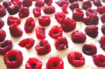 Free Photo of raspberry, cake, dessert