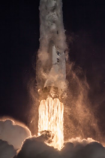 Free Photo of rocket, liftoff, explore