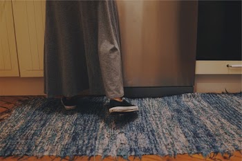 Free Photo of rug, floor, shoes