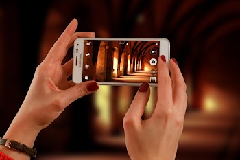 Free Photo of samsung, smartphone, camera