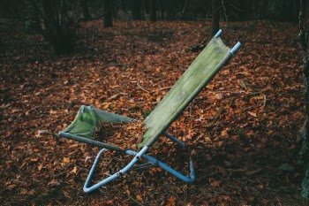 Free Photo of sit, folding chair, leaves