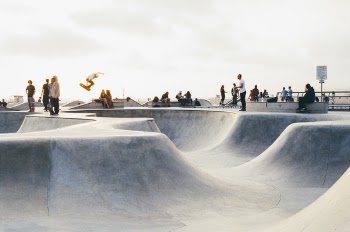 Free Photo of skate park, half-pipes, skateboarding