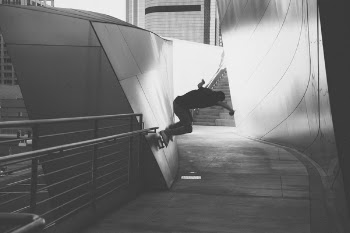 Free Photo of skateboarding, skater, grind