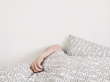 Free Photo of sleeping, bed, covers