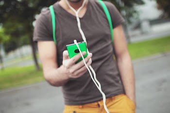 Free Photo of smartphone, mobile, headphones