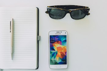 Free Photo of smartphone, mobile, notepad
