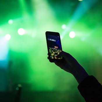 Free Photo of spotlights, mobile, phone