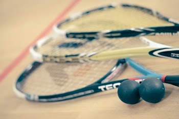 Free Photo of squash, rackets, balls
