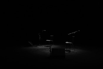 Free Photo of stage, limelight, dark