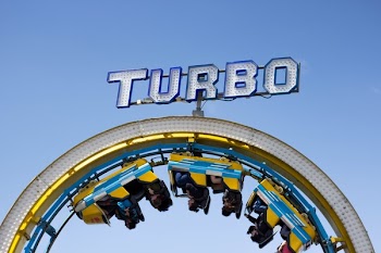 Free Photo of still, rides, themed