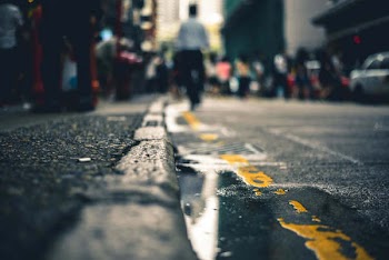 Free Photo of still, street, sidewalk