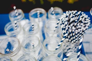 Free Photo of straw, paper, glass