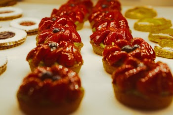 Free Photo of strawberries, tarts, fruits