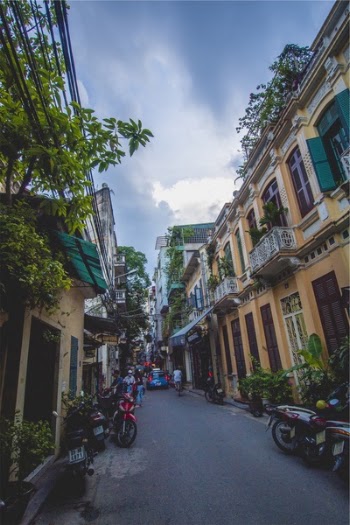 Free Photo of street, scooters, mopeds