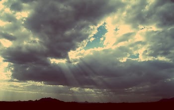 Free Photo of sunbeams, sky, clouds